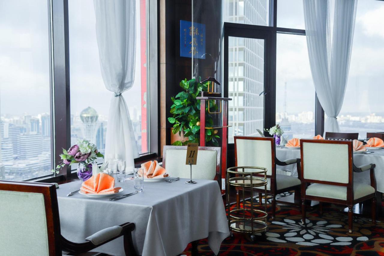 Beijing Palace Soluxe Hotel Astana Exterior foto Restaurant